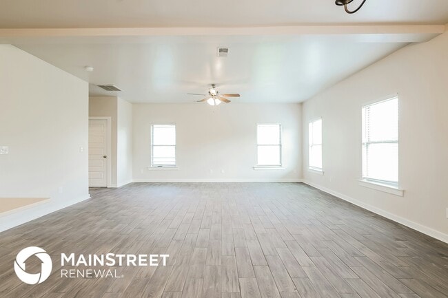 Building Photo - 295 Ridgeview Cir