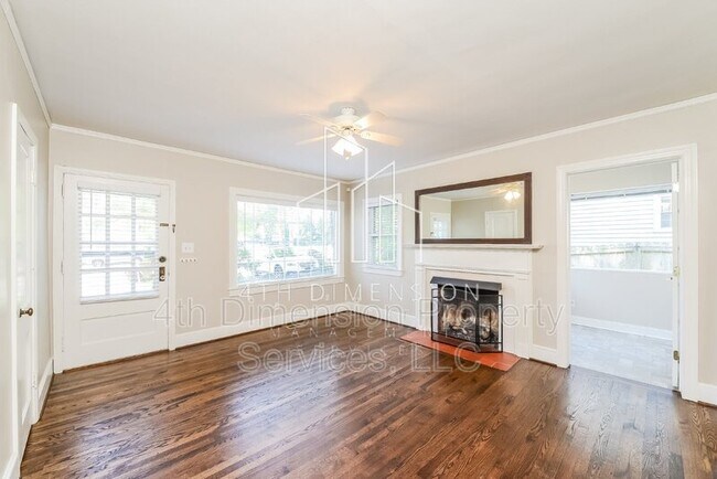 Foto del edificio - 1818 Walker Ave