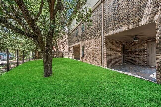 Building Photo - 4018 Childress St