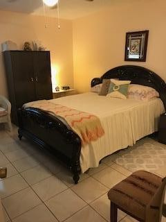 Foto del edificio - 18880 Jolson Ave