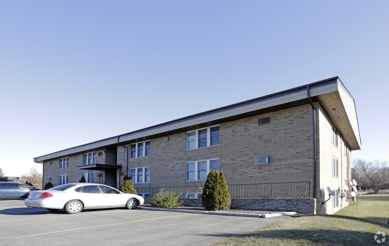 Building Photo - 645 Moraine Ter