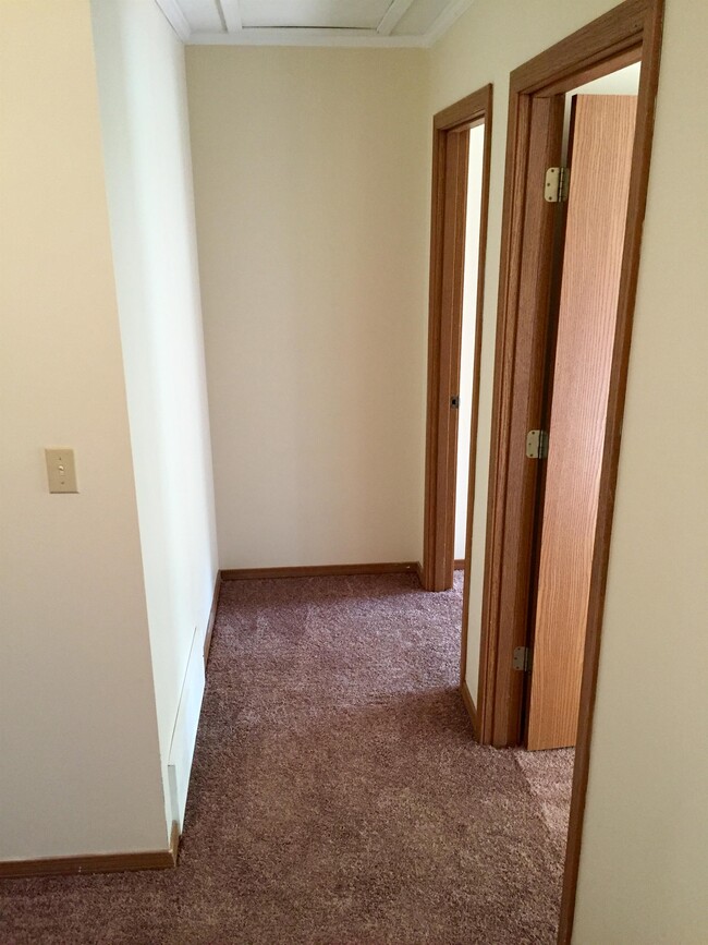 Building Photo - 116 Weatheridge Dr