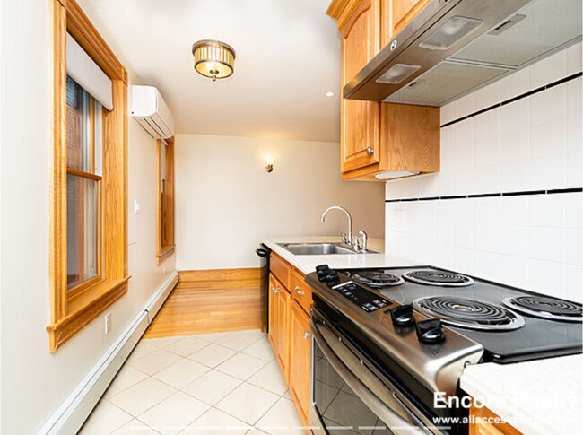 27 Phillips St