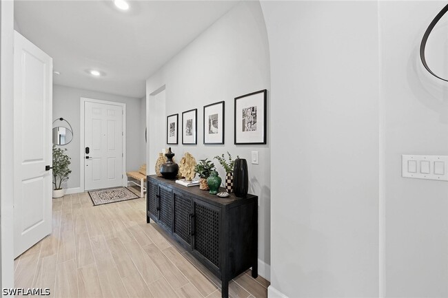 Foto del edificio - 2738 Aviamar Cir