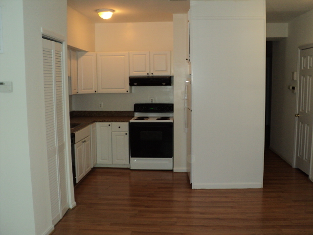Building Photo - 506 M St NW