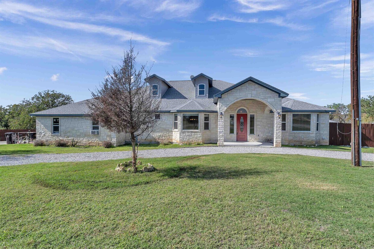 Foto principal - 625 Skyline Dr