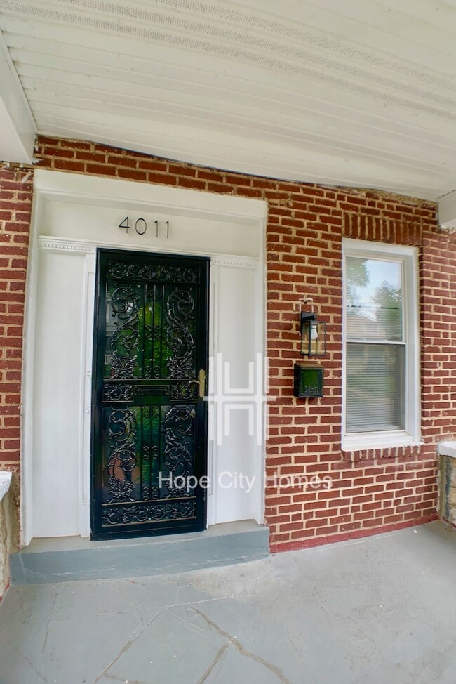 Building Photo - 4011 Norfolk Ave
