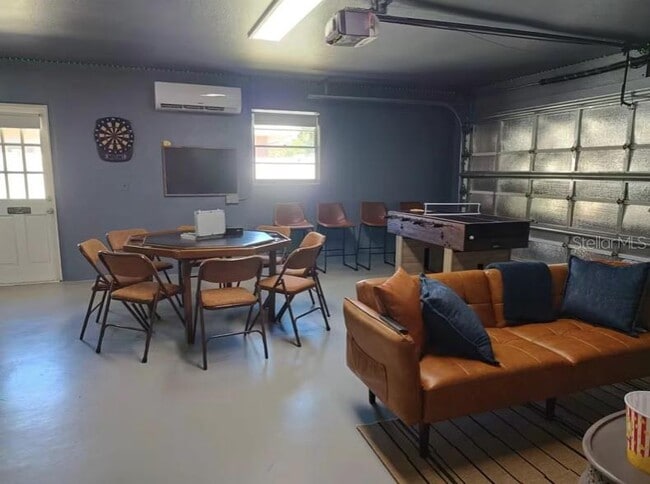 Building Photo - 1104 71st St NW