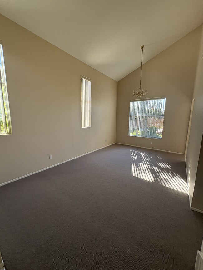 Foto del edificio - 31475 Sonoma Ln