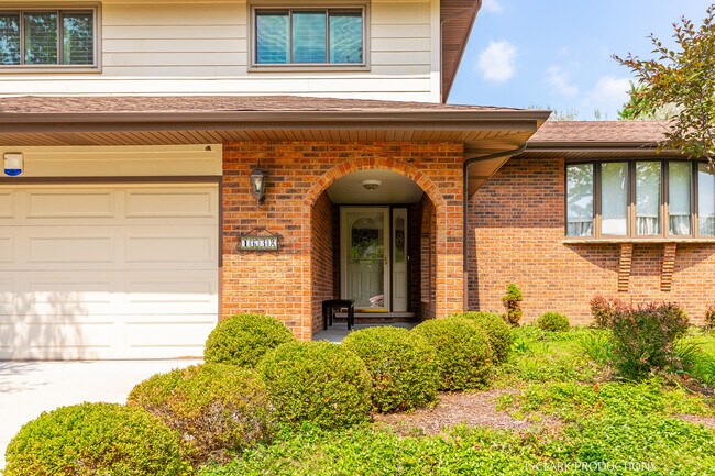 Foto del edificio - 1632 Golfview Dr