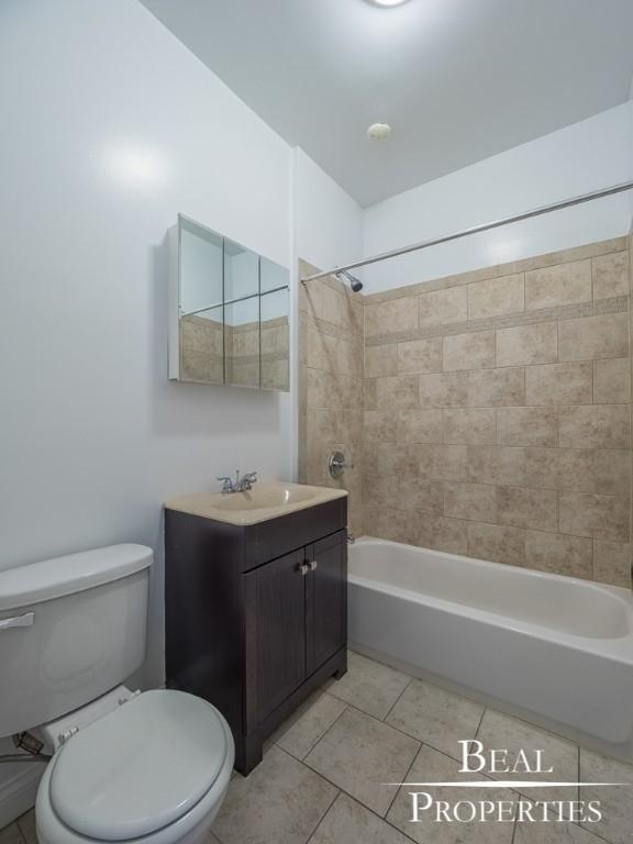 Building Photo - 1 bedroom in CHICAGO IL 60613