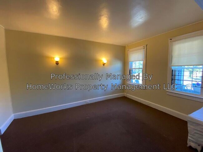Foto del edificio - 2331 Windsor Ave