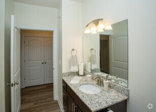 Master Bath - Wynfield Apartments