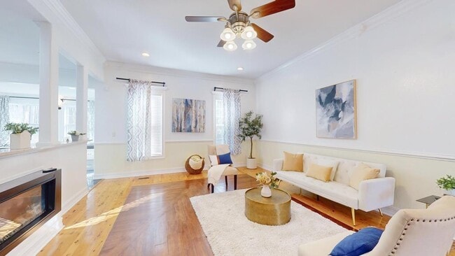 Foto del edificio - 100 Sweetbriar Lakes Dr