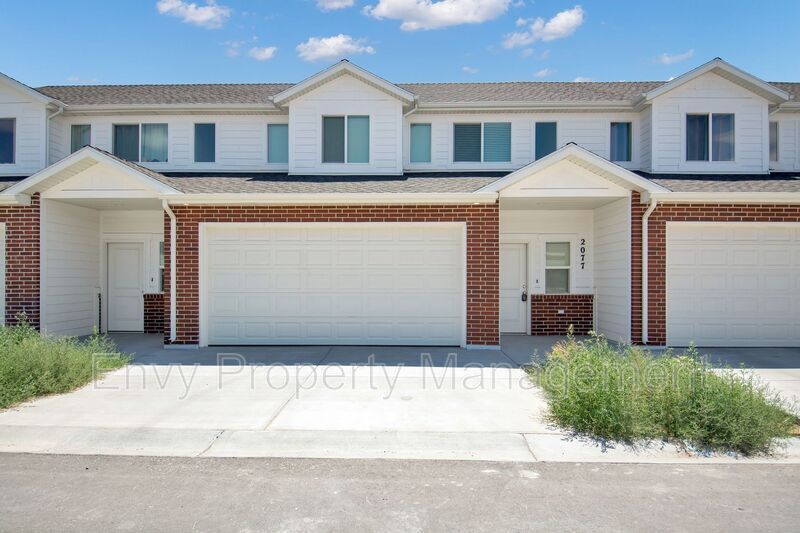 2077 1695 Ct, West Haven, UT 84401 Townhome Rentals in West Haven UT