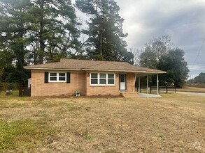 Building Photo - 1900 Mechanicsville Rd