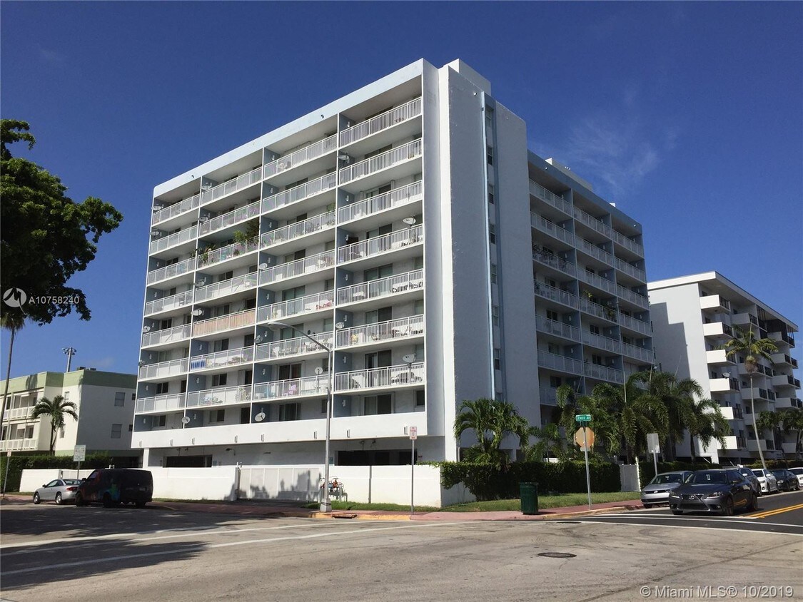 Primary Photo - 1045 10th St