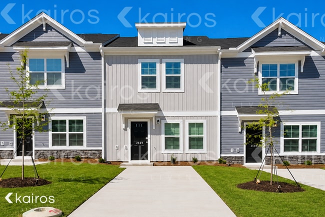 Building Photo - 2569 Banyan Cir