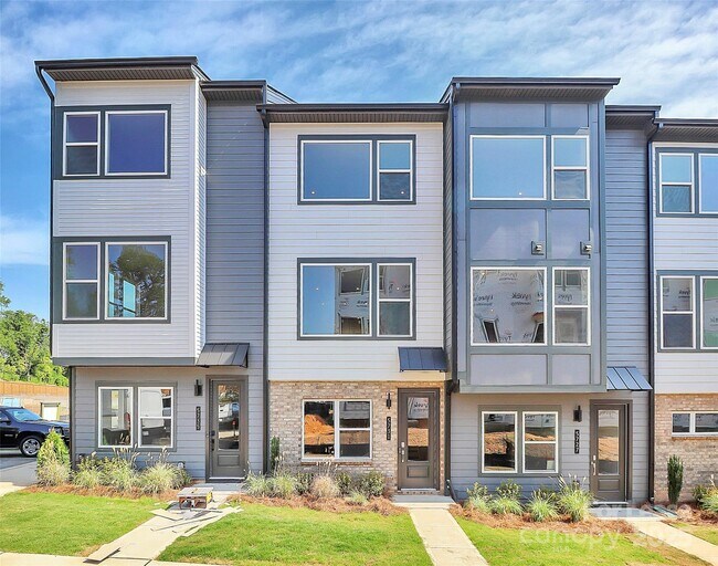 Foto del edificio - 5731 Castlerea Dr