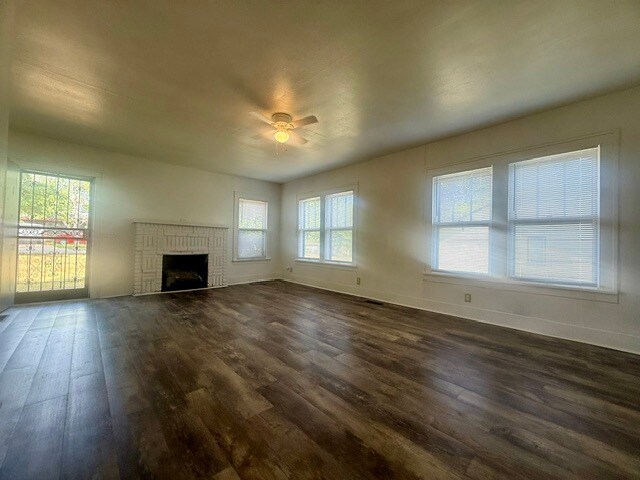 Foto del edificio - 605 Oak Park Dr