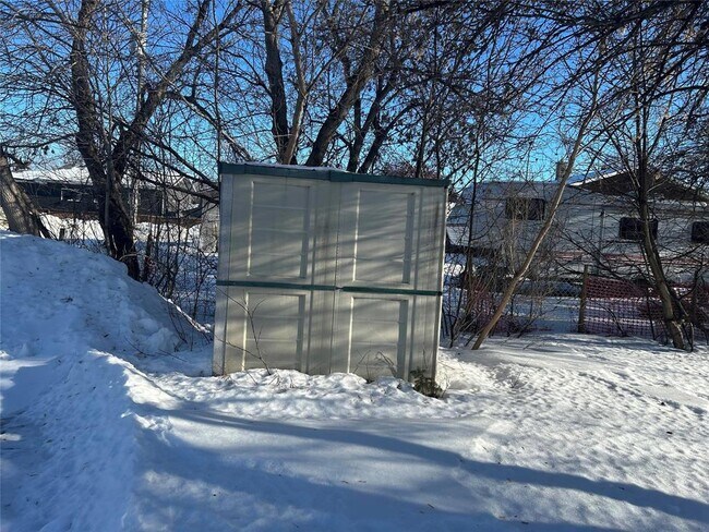 Photo du bâtiment - 130 Buchanon Ave