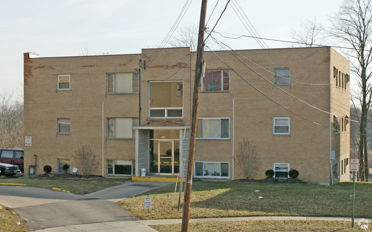 Building Photo - 3294 Camvic Ter