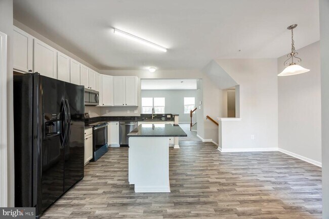 Foto del edificio - 947 Chase Walk