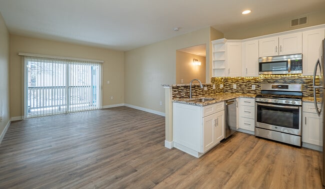 Modern open floor plan - 8440 Little Rock Way Townhome