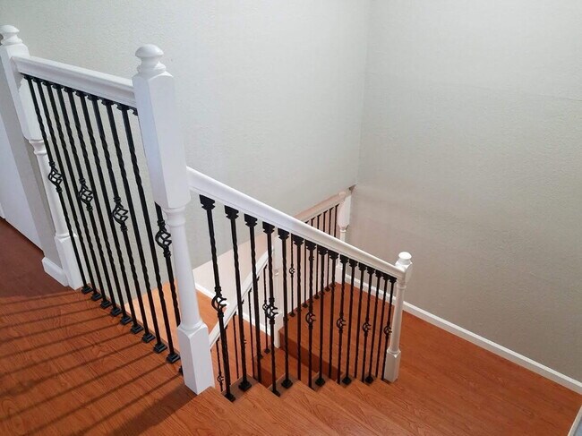Building Photo - REMODELED 2-storey TOWNHOME between McKee and Jackson in North San Jose area.  The rent is $3950....