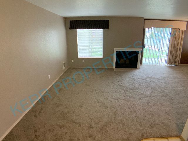 Foto del edificio - 7250 SE Thiessen Rd