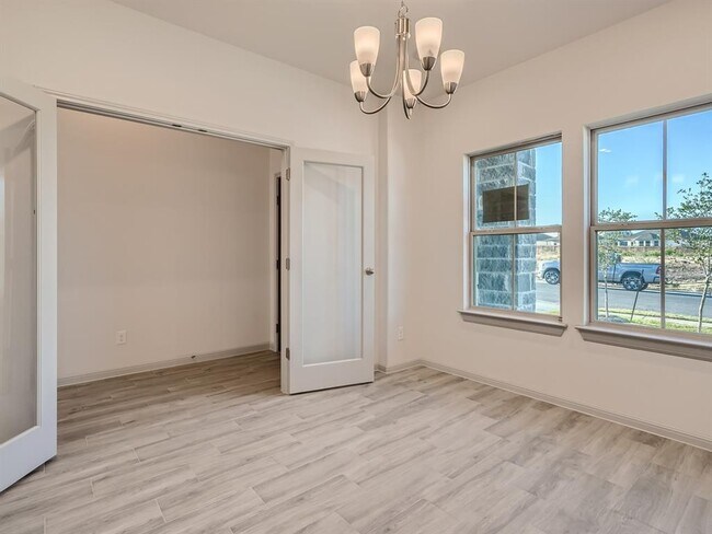 Building Photo - 420 Stellar Wind Dr