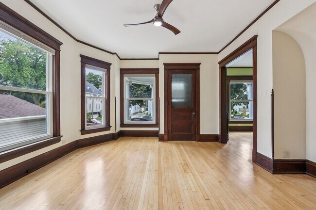 Foto del edificio - 2564 N Cramer St