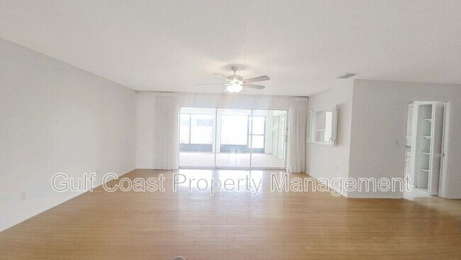 Building Photo - 6803 Heritage Ln