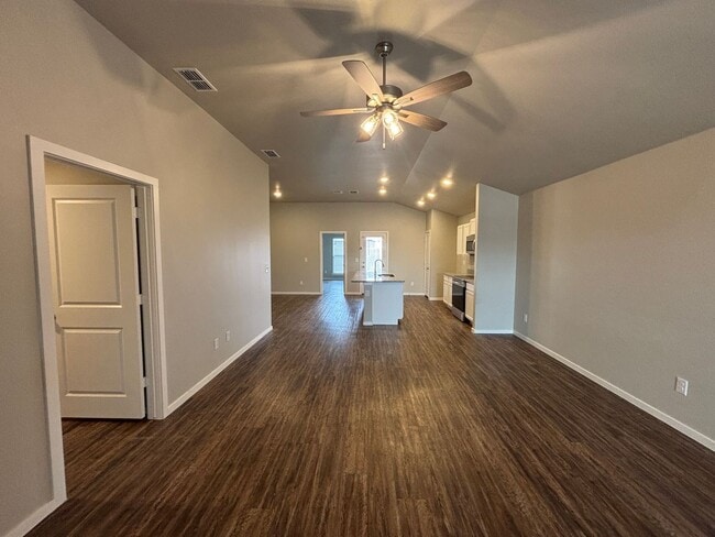 Building Photo - Available June 8th