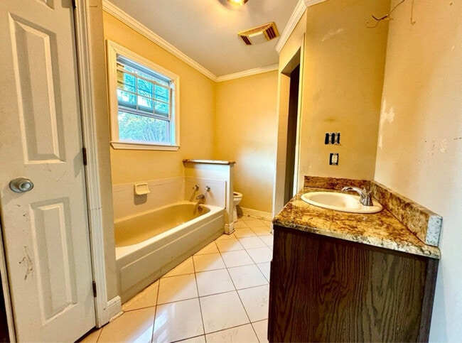 Foto del edificio - 721 Pearl River Ave