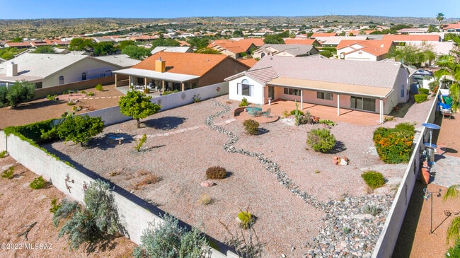 Building Photo - 65685 E Rocky Trail Dr