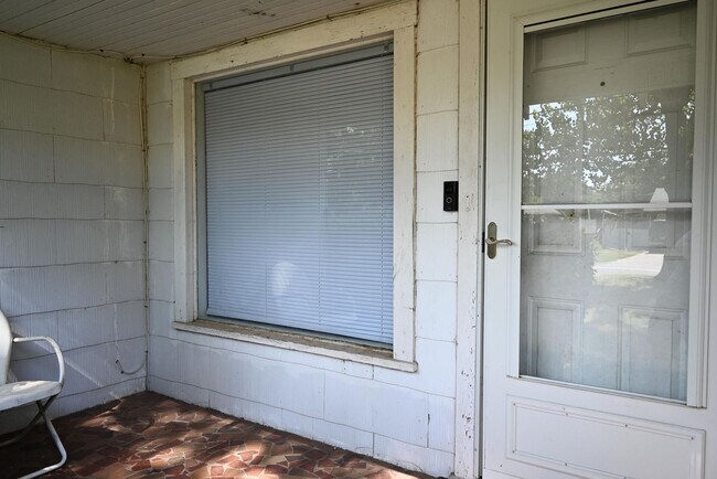 Building Photo - 1113 Harlan Ave