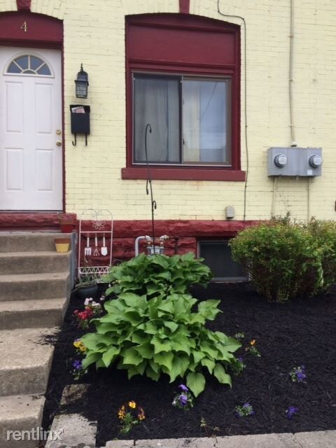 Primary Photo - 2 br, 1.5 bath Townhome - 2 Minnesota St