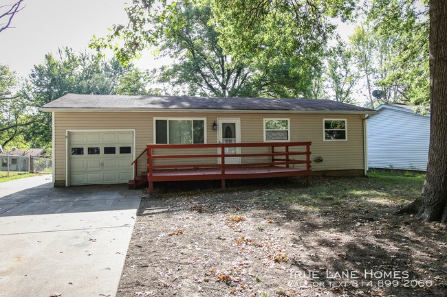 Building Photo - 12316 Santa Maria Dr