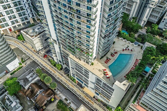 Foto del edificio - 1100 S Miami Ave