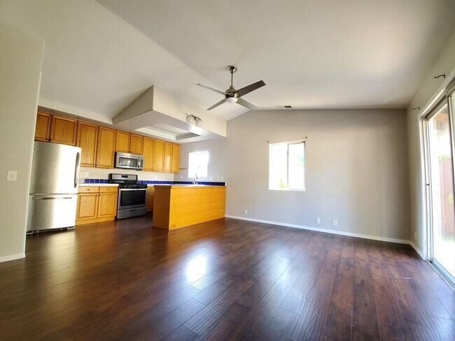 Building Photo - 645 Ocean View Ave