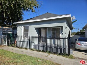 Building Photo - 259 E 84th Pl