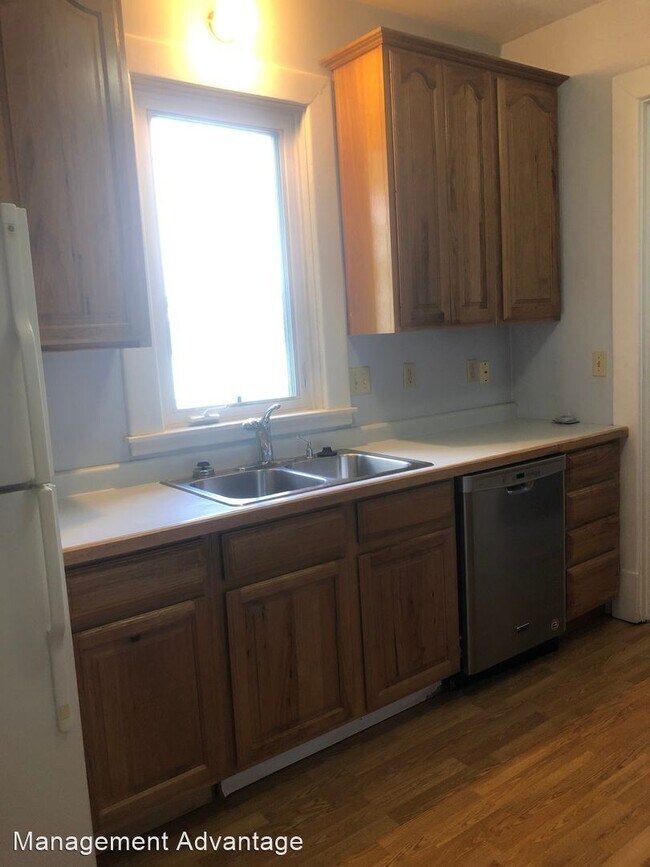 Building Photo - 2 br, 1 bath House - 720 Owen Street