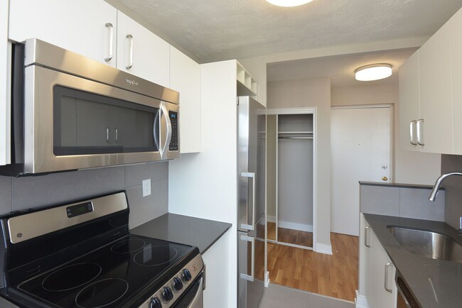 Building Photo - 25 Eccleston Dr