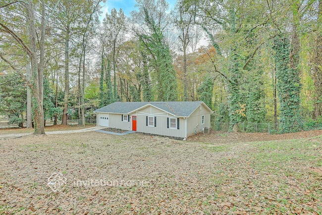 Building Photo - 210 Hunt Ridge Dr