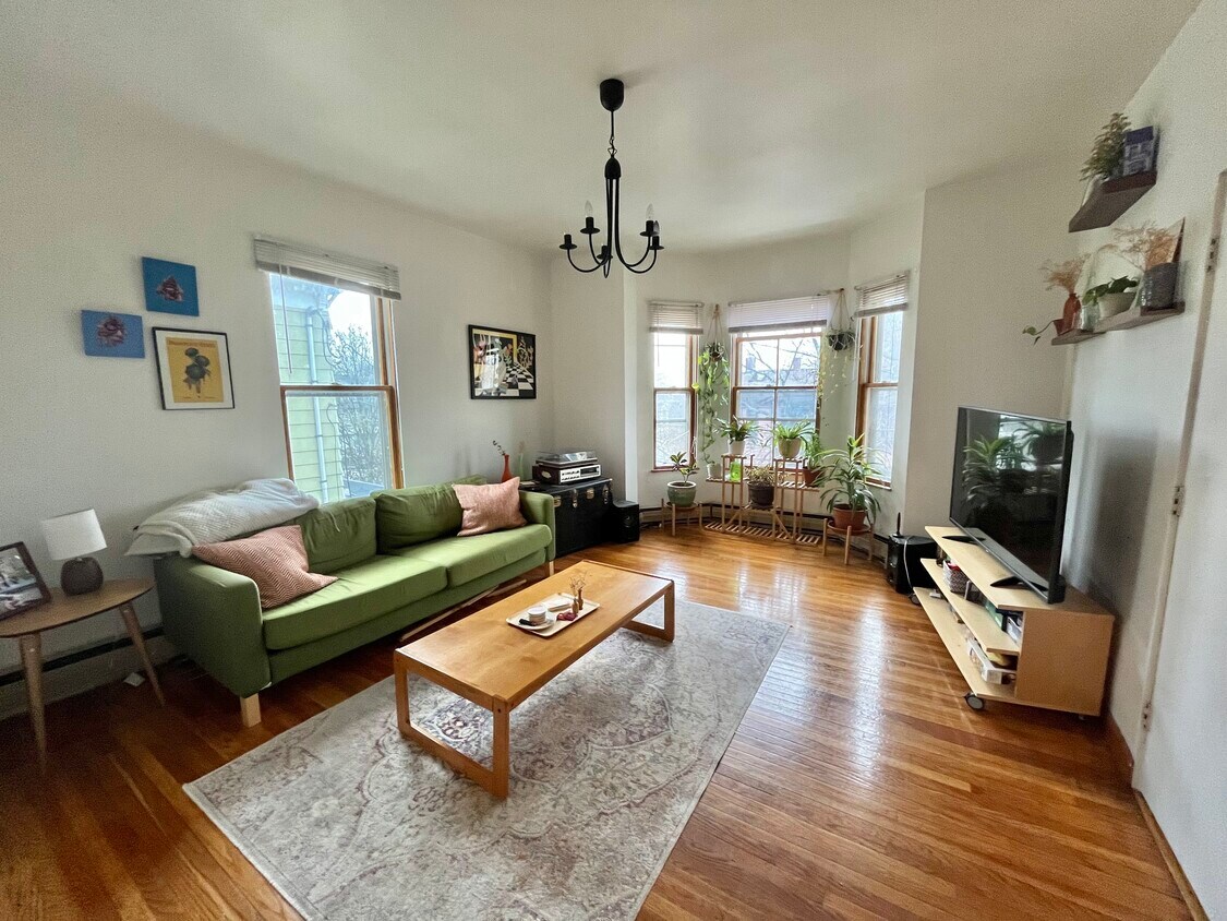 Primary Photo - 59 Columbus Ave