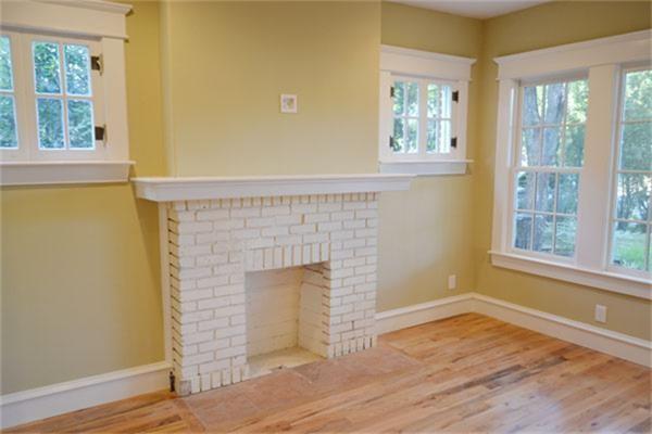 Building Photo - 104 S Rosemont Ave