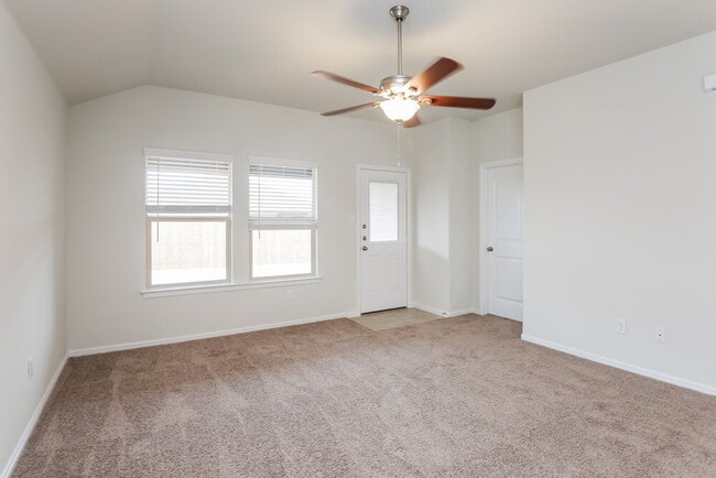 Foto del edificio - 829 Walls Blvd