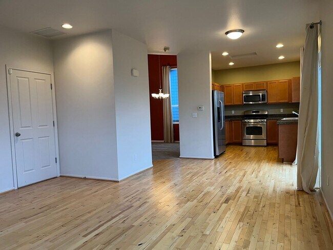 Foto del edificio - Lovely 3 Bedroom Home in Lakeland Hills In Auburn