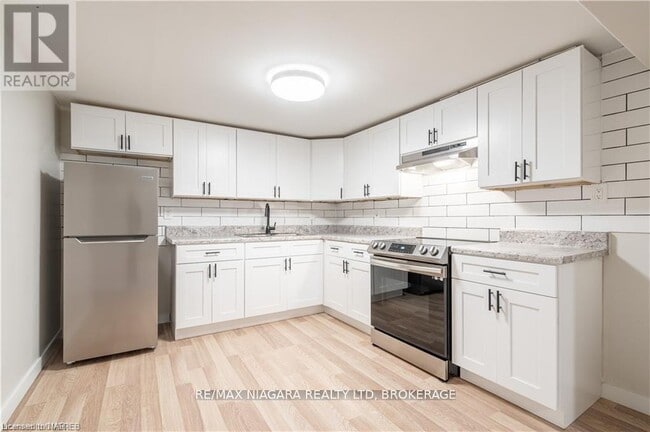 Building Photo - 7121 Dorchester Rd